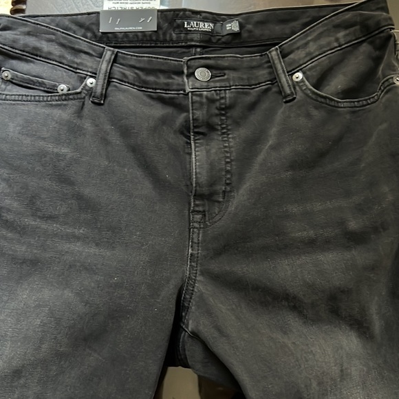 LAUREN RALPH LAUREN Superstretch High-Rise Skinny Ankle Jeans. - Picture 13 of 15